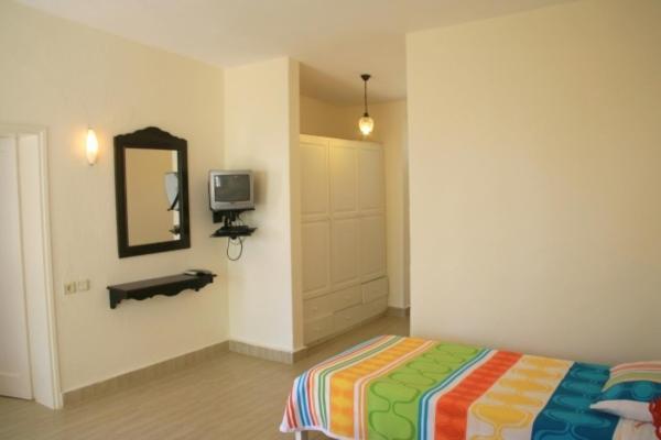 Meteor Beach Hotel Turgutreis Room photo