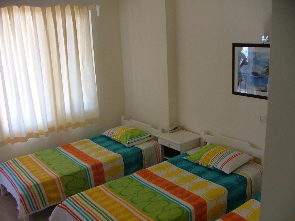 Meteor Beach Hotel Turgutreis Room photo